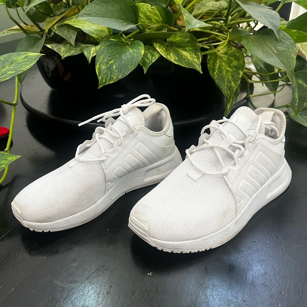 Adidas White Athletic Shoes with Modern Silhouette